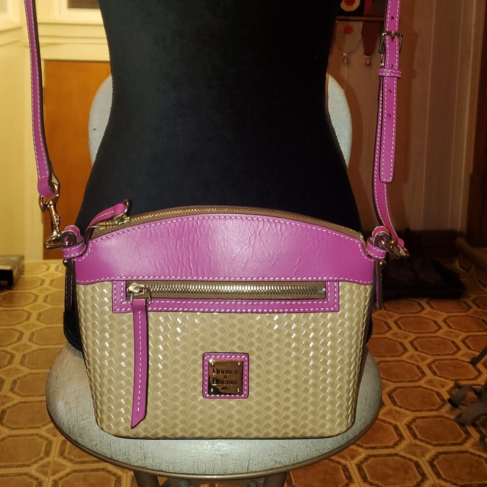 Dooney bourke Crossbody Summer bag